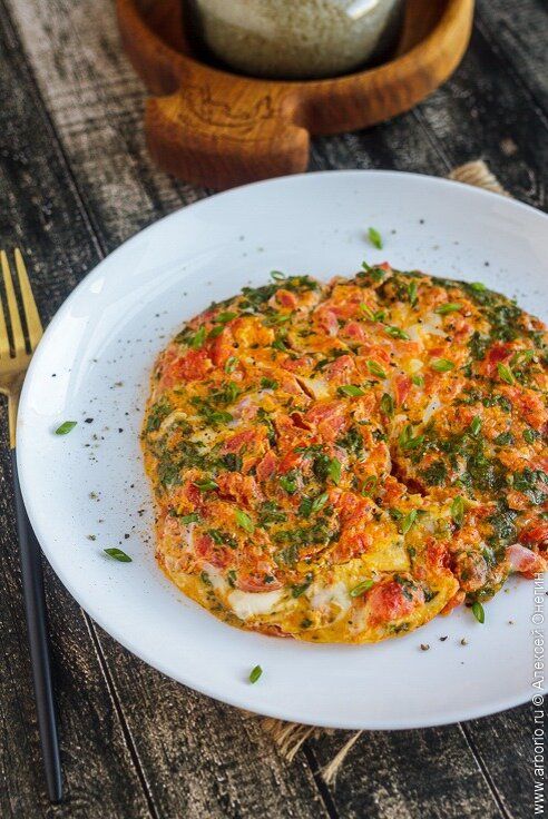 Армянская яичница с помидорами: идеальный завтрак с яркими вкусами