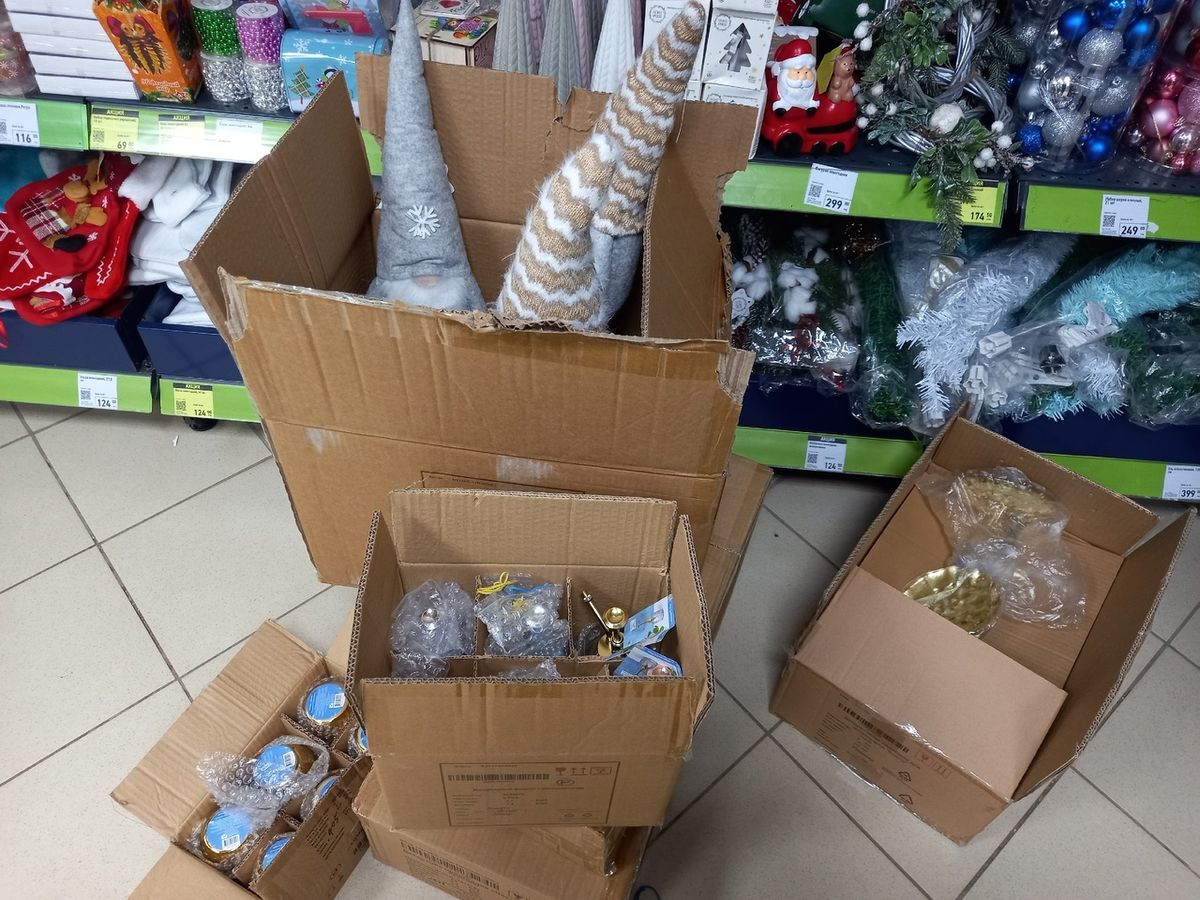 Секреты новогодних покупок в Фикс Прайс: что стоит взять