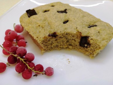 Простой и вкусный десерт без духовки: ПП кекс с бананом