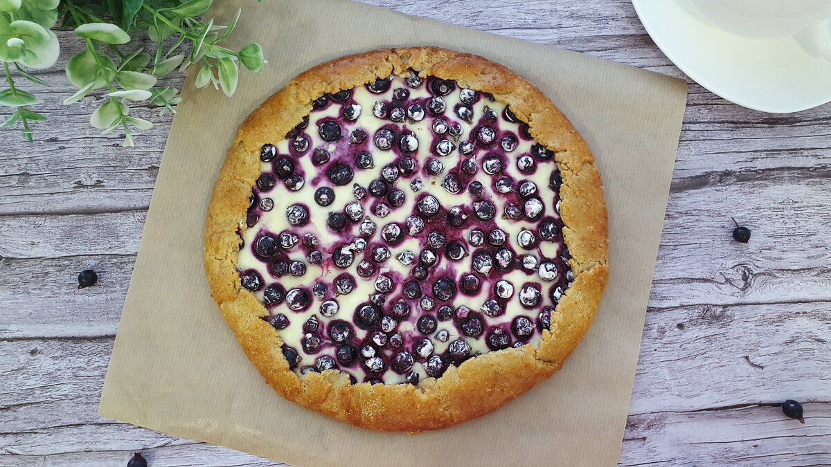 Как приготовить диетическую овсяную галету с творогом и ягодами