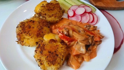 Румяная картошечка: лакомый рецепт молодого картофеля