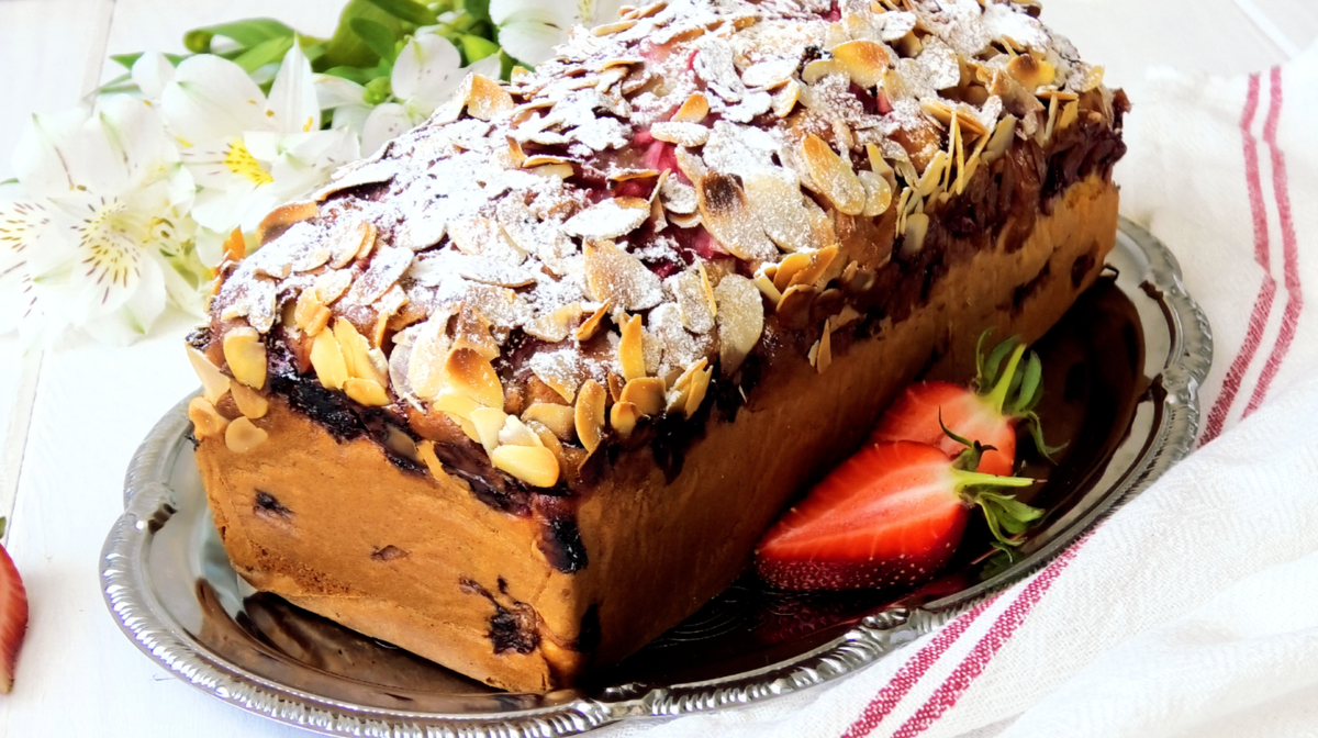 Нежный кекс на йогурте с ягодами: идеальный десерт для любого случая