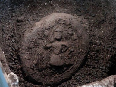 В Турции археологи обнаружили хлеб с изображением Иисуса Христоса, которому более 1300 лет