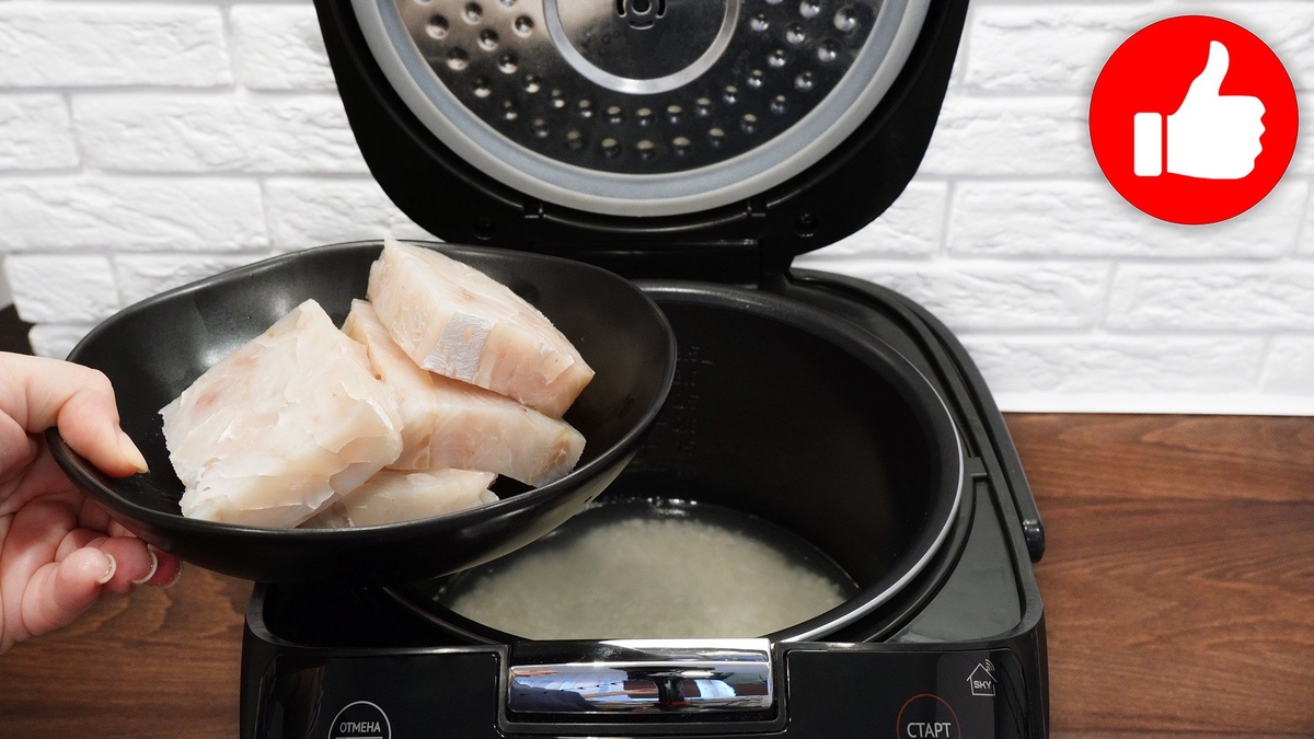 Вкусное утро: запеканка из риса и рыбы в мультиварке