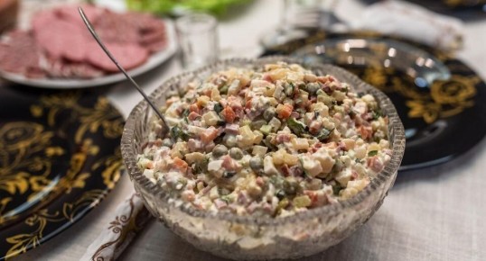 Традиции или эксперименты: что выбирают россияне на Новый год