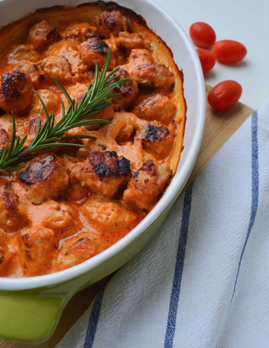 Фрикадельки в томатном соусе