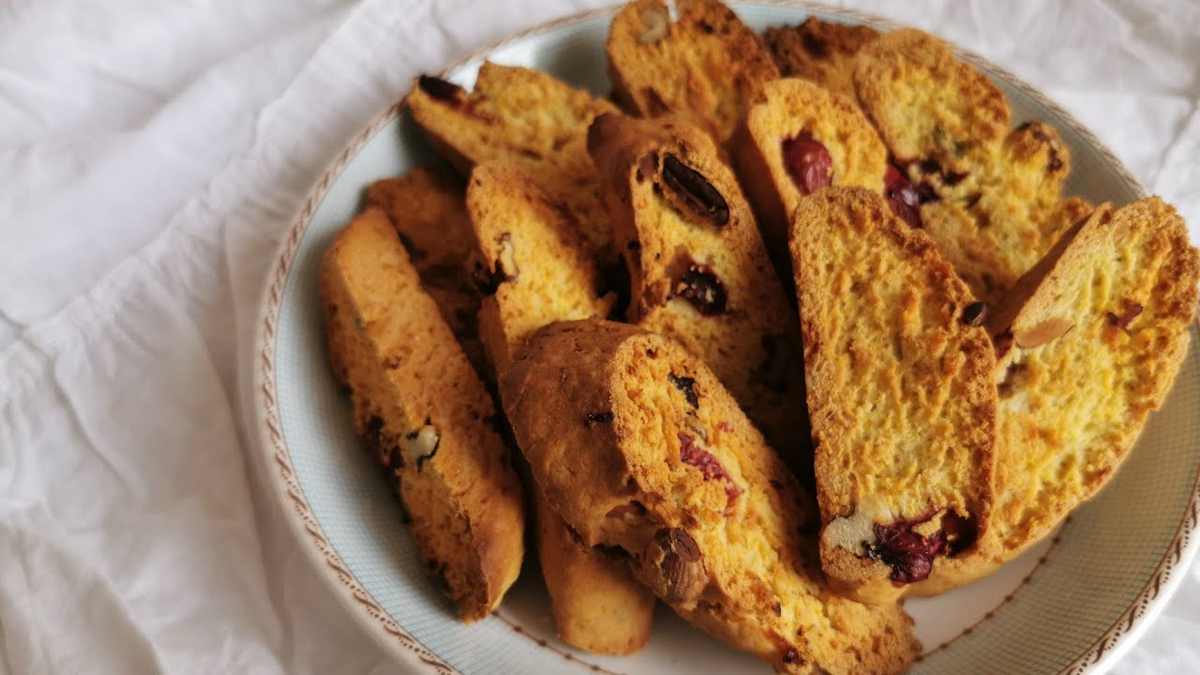 Тыквенные бискотти: уютный осенний десерт