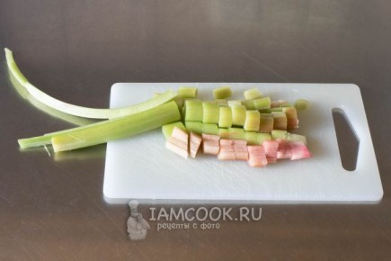 Торт с ревенем: сочетание вкусов, которое поразит