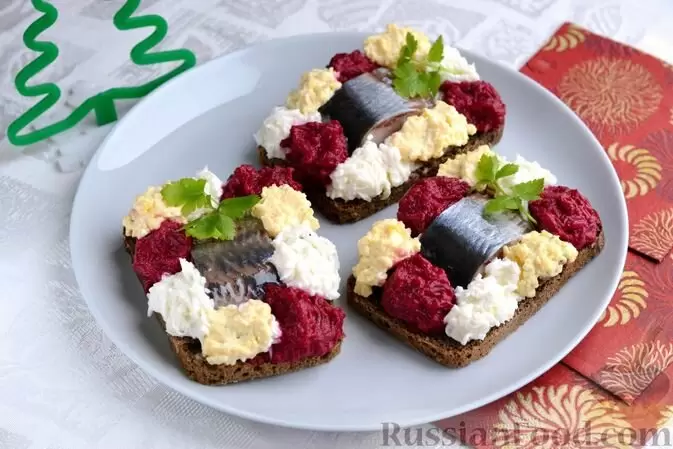 Нежные закуски с селедкой, которые впечатлят вас