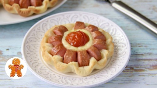 Сосиски в тесте: простой и эффектный рецепт для домашних угощений