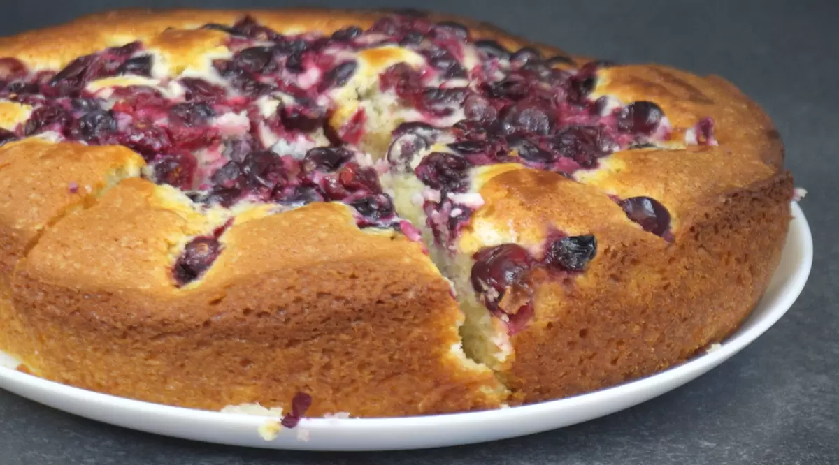 Пирог с клюквой: вкусное мгновение зимы