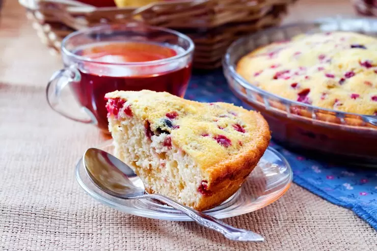 Праздничный стол за 300 рублей: креативные идеи для экономных хозяек