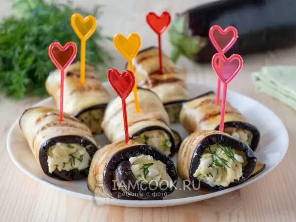 Баклажанные рулетики: вкусная закуска для любого праздника